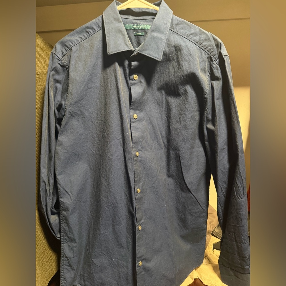 Perry Ellis Men’s Button-Down Dress Shirt - Medium